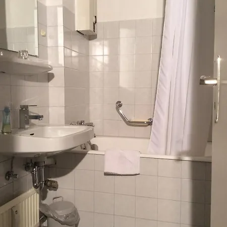 Inn Frank *