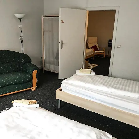 Frank Inn *