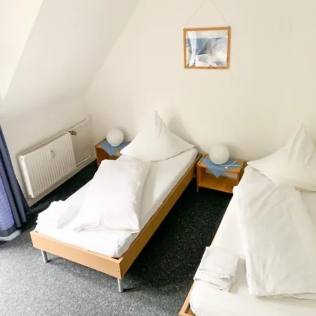 Frank Inn *